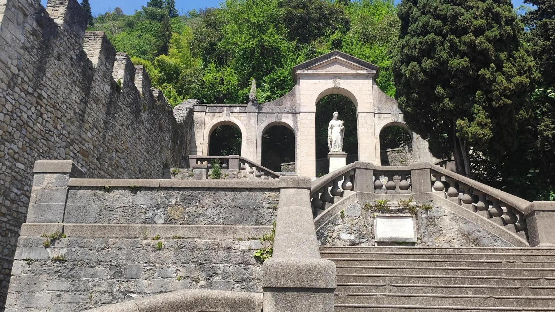 Torre Ca Emo, La Mansarda Di Serravalle Vittorio Veneto